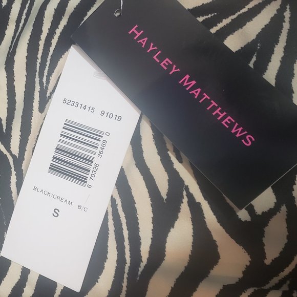 💜$5💜NWT HAYLEY MATTHEWS Zebra Print Blouse- Size Small - Picture 4 of 4